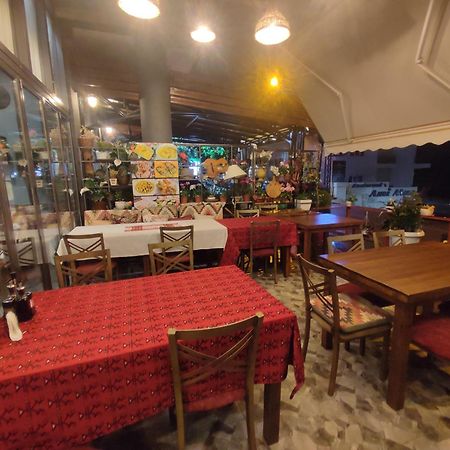 Summer Gate Apartment Saranda Zewnętrze zdjęcie
